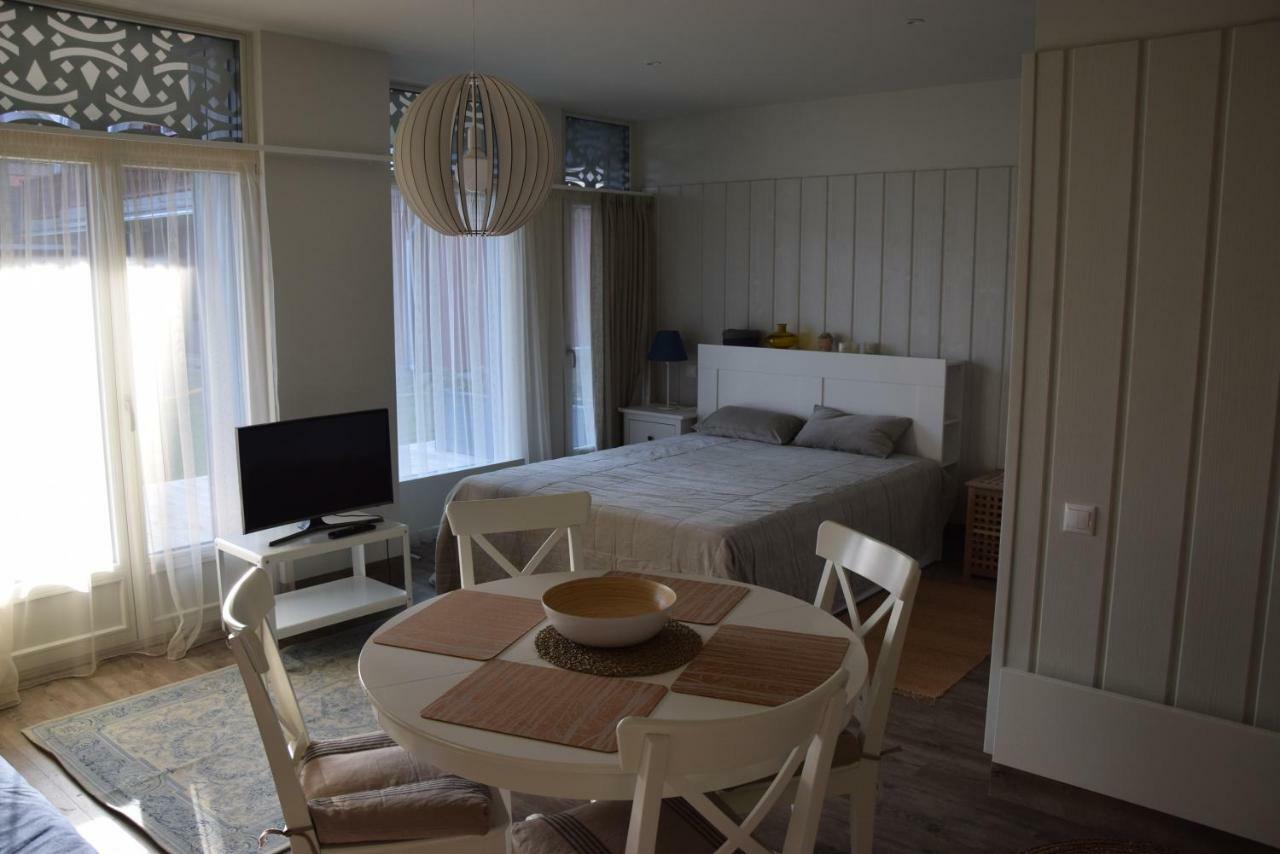 Mariu Peledos Apartment *